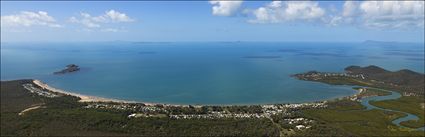 Seaforth - Cape Hilsborough National Park - QLD (PBH4 00 18847)